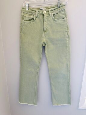 Zara Light Green Cropped Straight Jeans Size 4